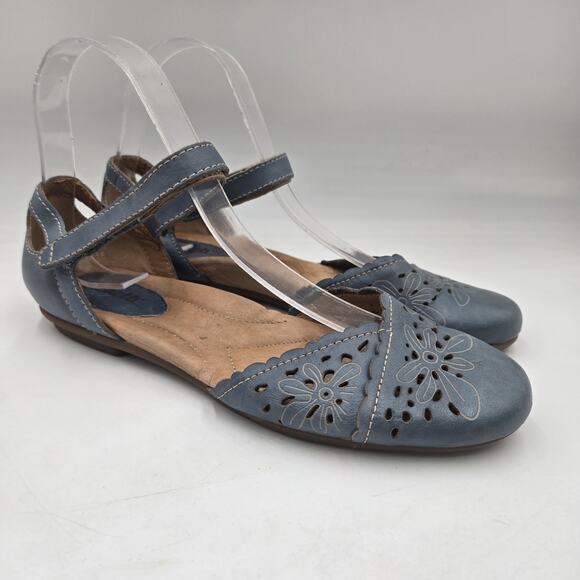 Earth Blue Leather Perforated Mary Janes Brynn Size 7.5M Flats - Picture 1 of 7